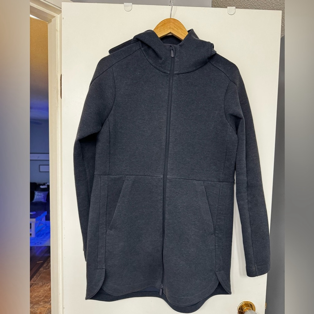 Lululemon Going Places Hooded Jacket
Heathered Inkwell Size 8 Style W4AEAS - Picture 3 of 8